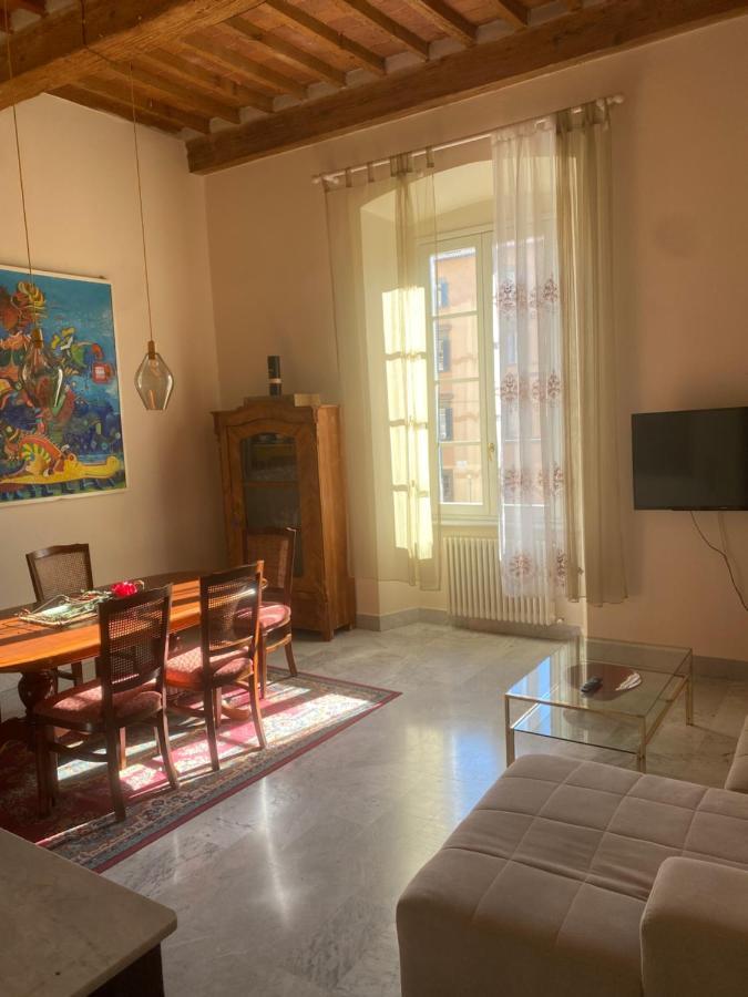 ליבורנו Renovated Apartment With 3 Bedrooms In An Historic Palazzo Between Port And Old Town מראה חיצוני תמונה